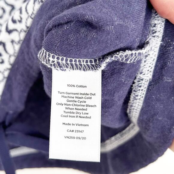 T by Talbots Blue White Printed Crewneck Sweater Sz S - Picture 3 of 6